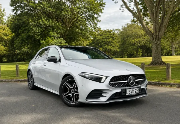 Hatchback image